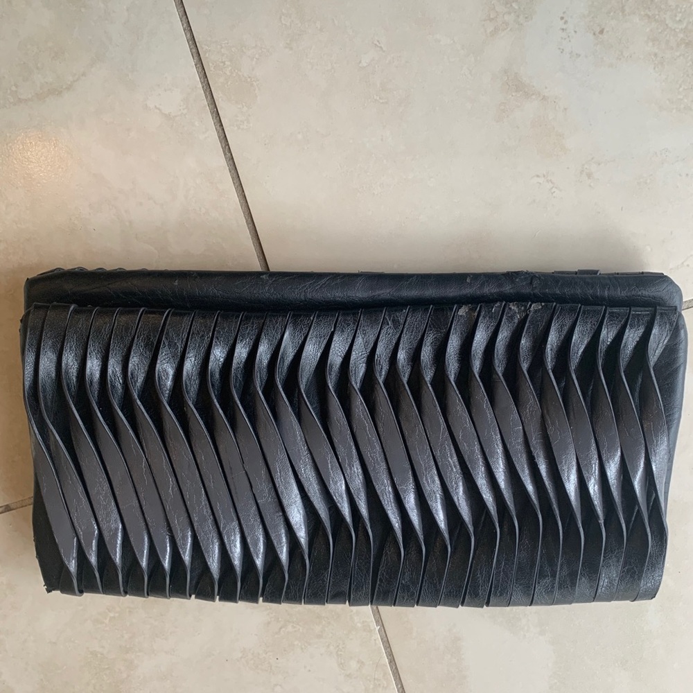 Small clutch